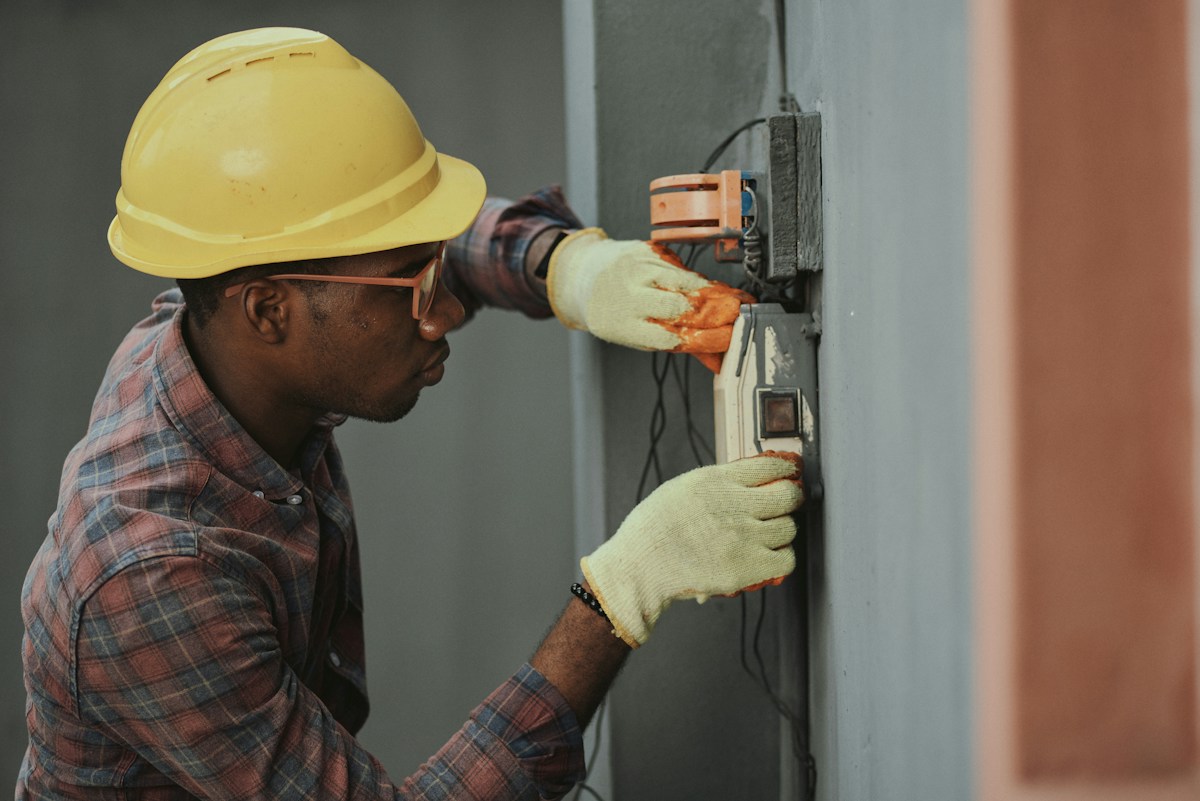 Electrical installation work at a distribution board